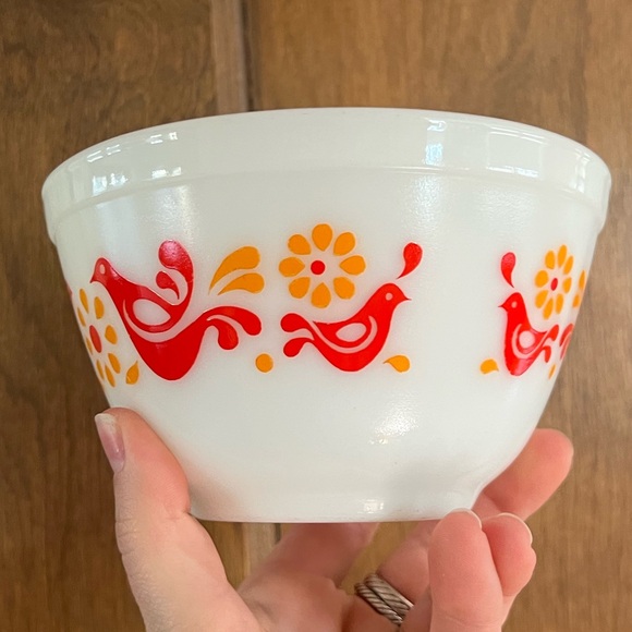 Pyrex Friendship 1.5 Pint Cinderella Mixing Bowl #401 Red Orange Birds USA Vtg - Picture 3 of 9